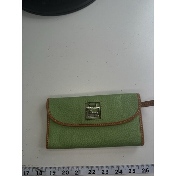 Dooney & Bourke Pebble Grain Spearmint Green Clutch Wallet - Picture 1 of 6